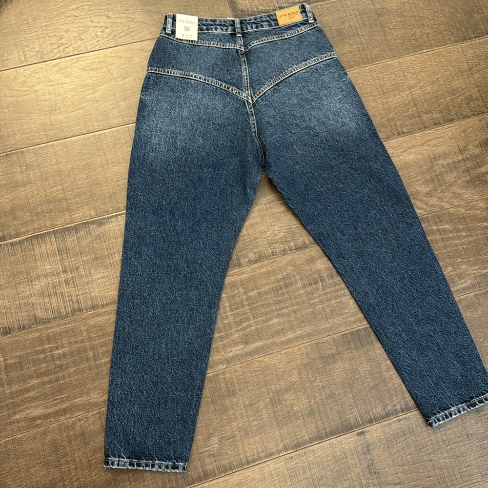NWT HIGH RISE JEANS SIZE 8 - Picture 11 of 17